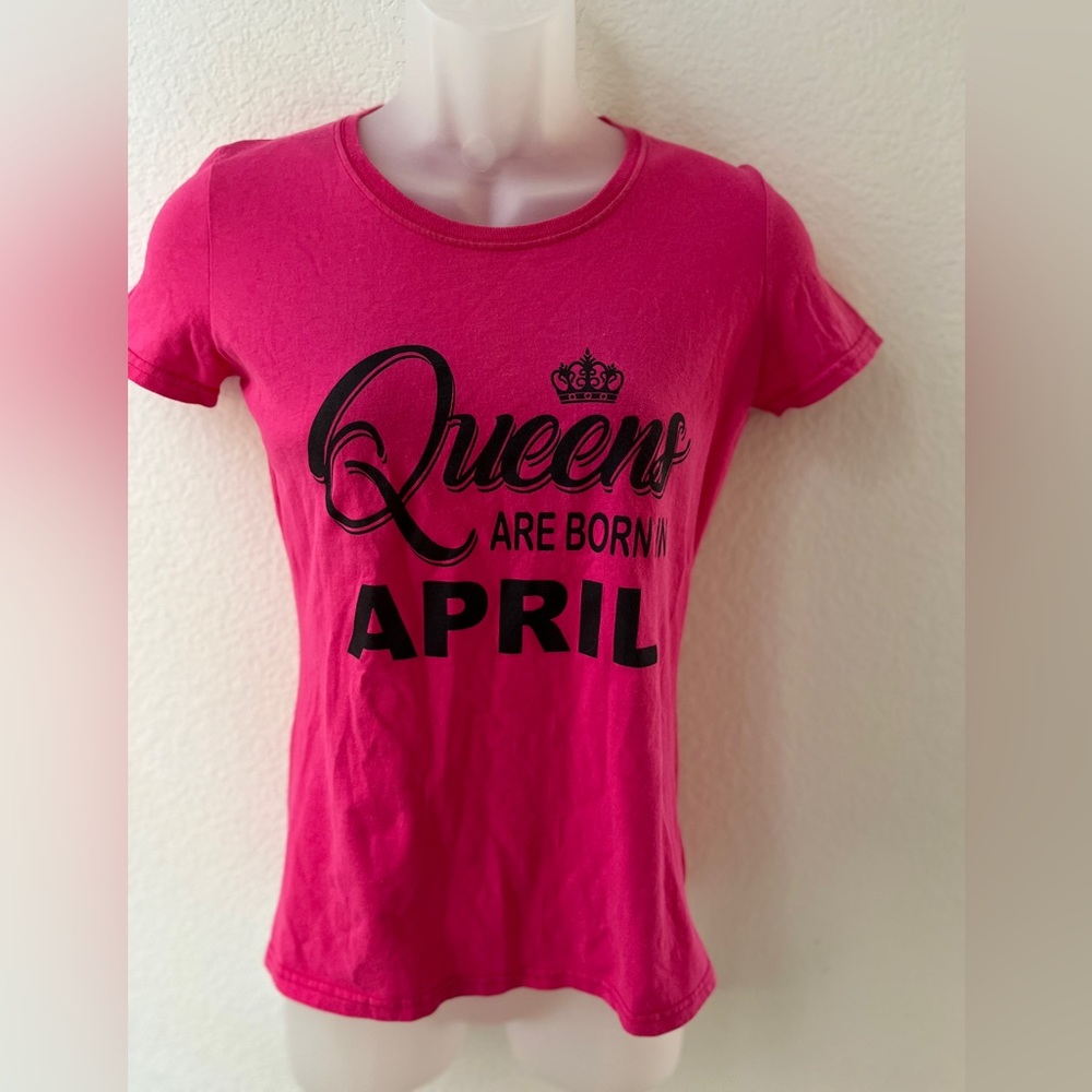 Fruit of the loom April born t-shirt size S